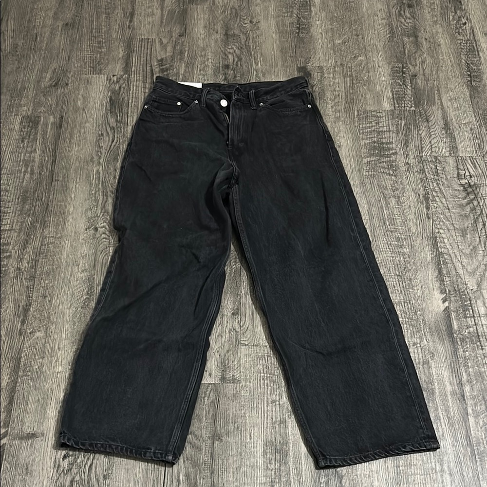 H&M Black Relaxed Fit Jeans High-Rise